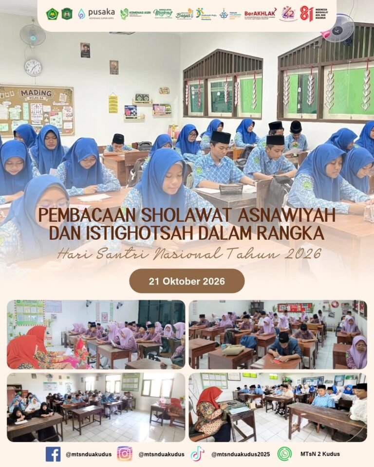 Penuh Khidmat, MTsN 2 Kudus Gelar Pembacaan Sholawat Asnawiyah dan Istighotsah Sambut Hari Santri Nasional 2026